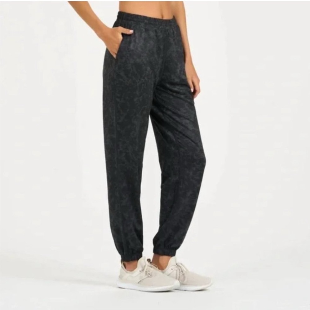 Vuori Boyfriend Jogger Charcoal Tortoise XS - Picture 6 of 11